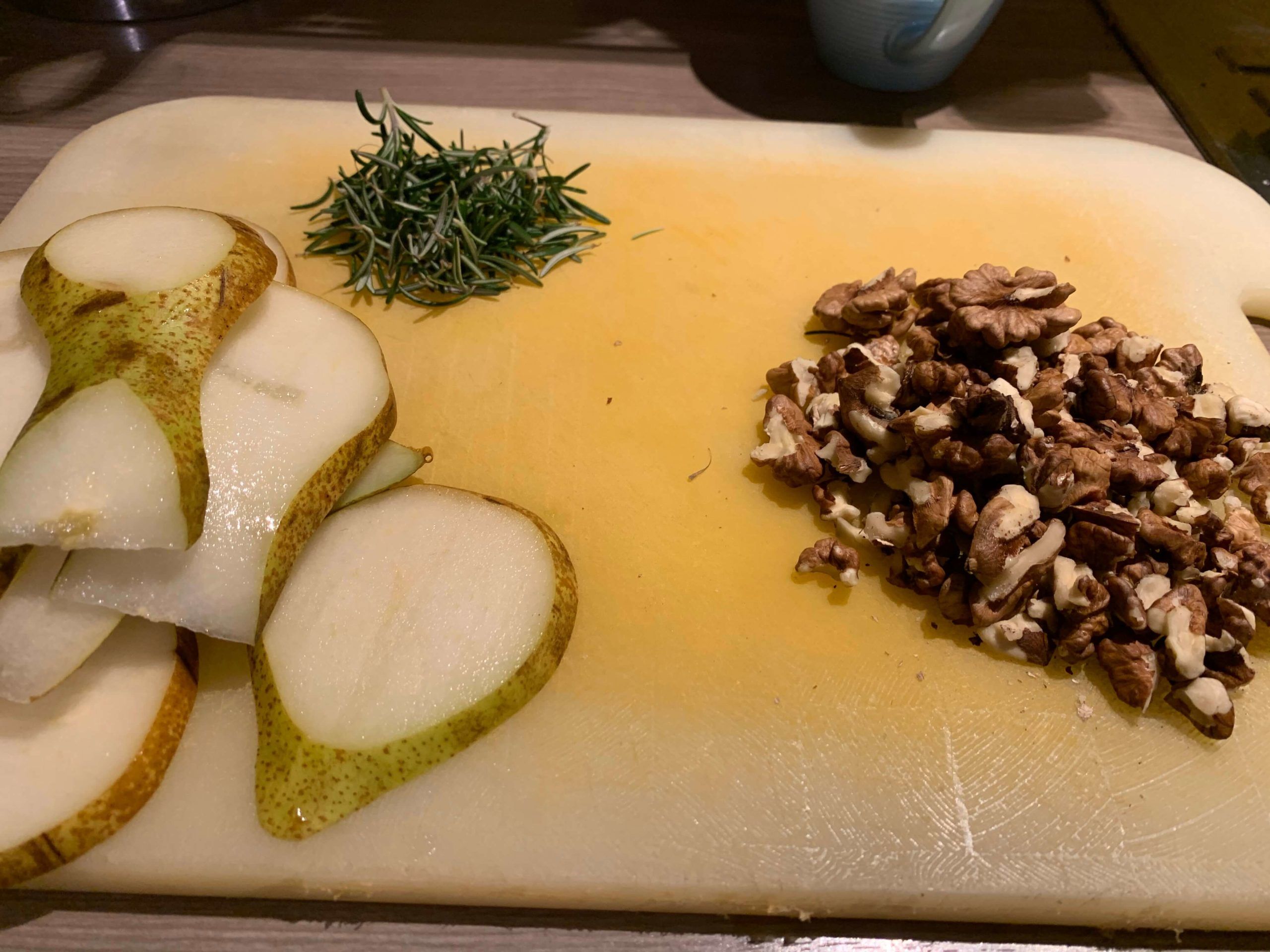 Gnocchi_Brett_Soßenzuatten_©_Klaus_Kühlewind Gnocchi_Brett_Soßenzuatten_©_Klaus_Kühlewind